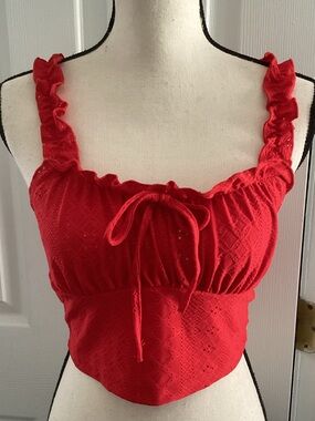 red ruffle cropped textured top